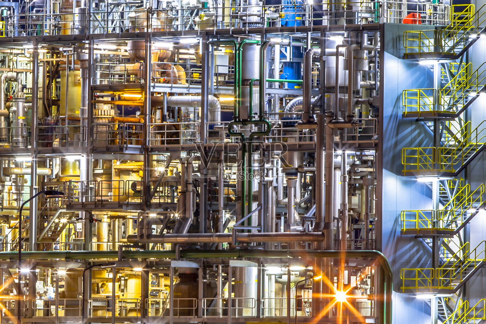 化工工廠夜景細(xì)節(jié)